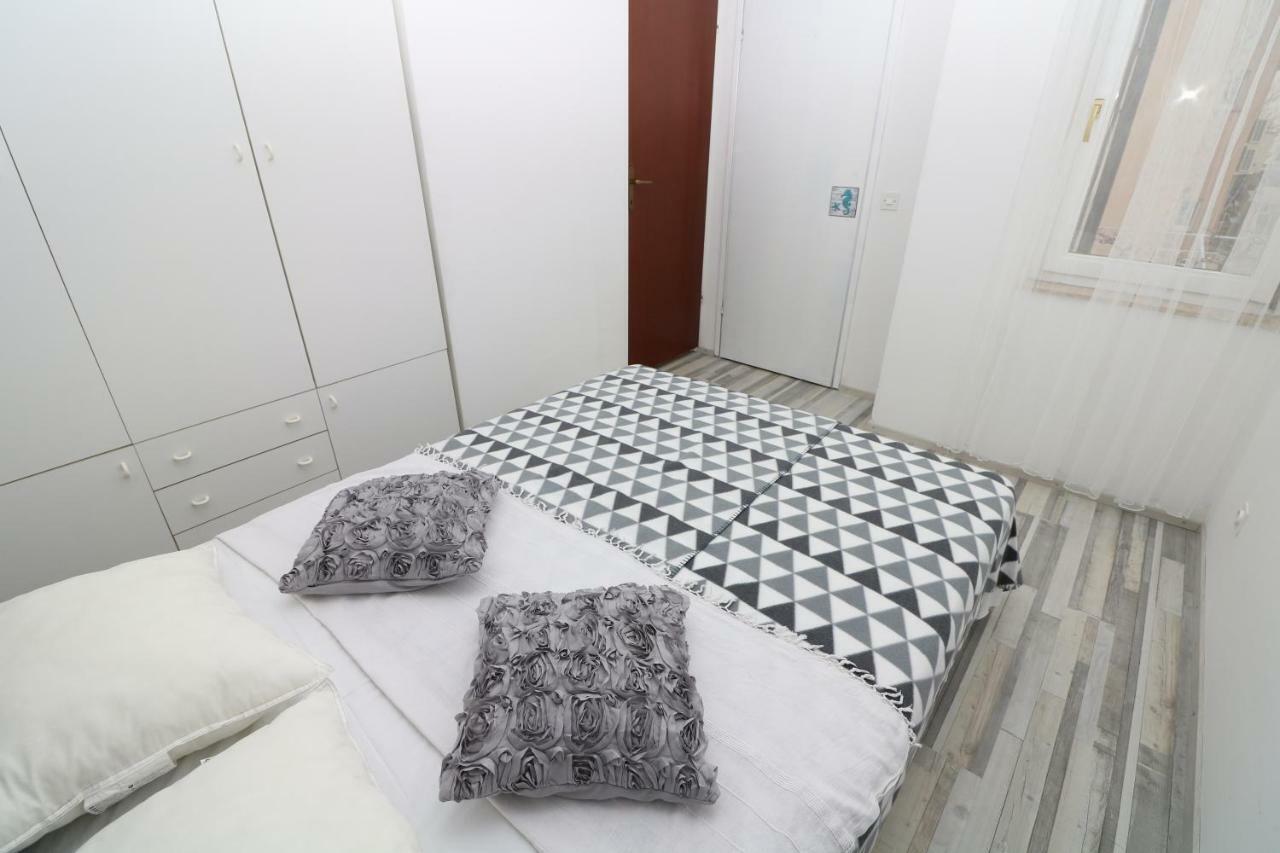 Apartment Corto Baska  Ngoại thất bức ảnh